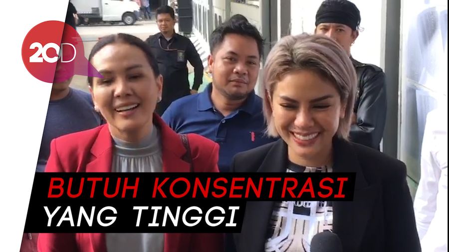 Nikita Mirzani Siapkan 9 Lembar Eksepsi