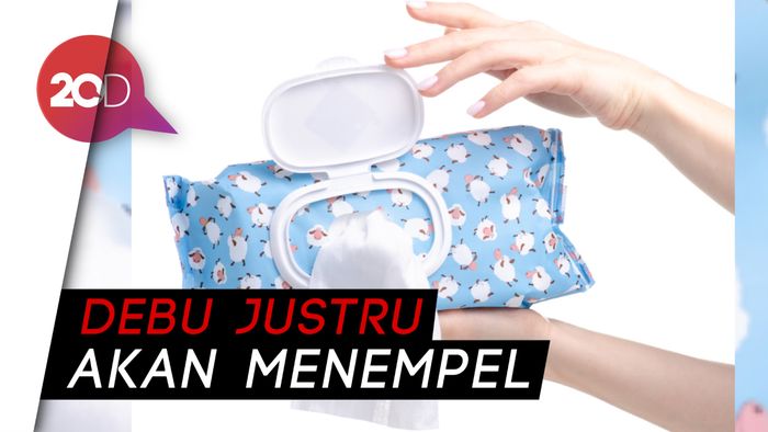 Kemenkes Semprit Video Viral Membuat Masker dari Tisu Basah