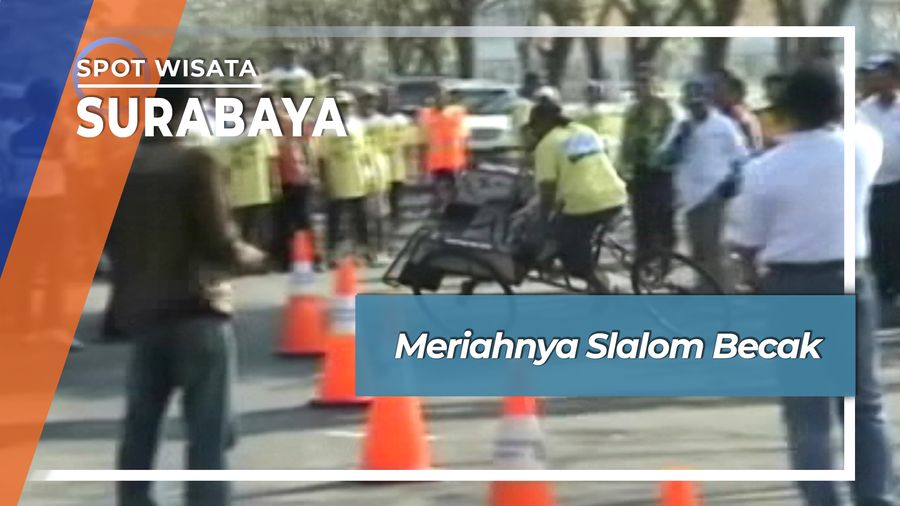 Meriahnya Slalom Becak, Surabaya.
