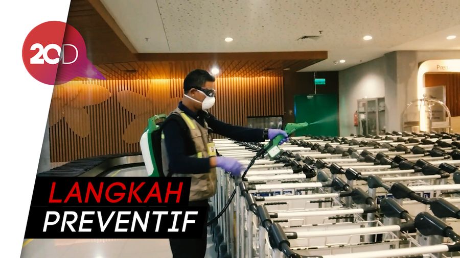 Cegah Corona, Bandara I Gusti Ngurah Rai Bali Disemprot Desinfektan