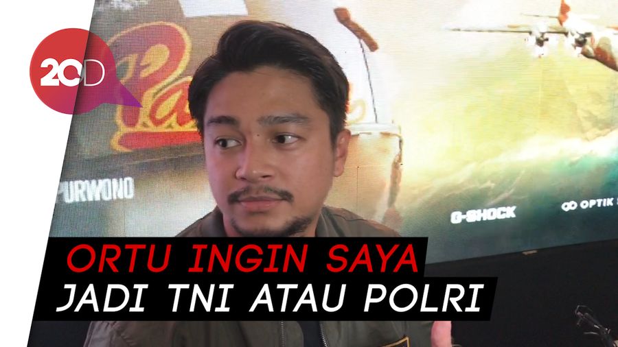Bangga Pakai Seragam TNI-AU, Deva Mahenra Pamer ke Orang Tua