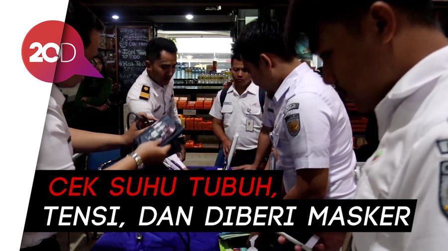 Cegah Corona, Penumpang KAI Bandung Jalani Tes Kesehatan Gratis