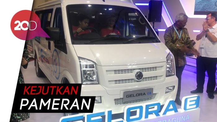Minivan Listrik DFSK Gelora E Mejeng di GIICOMVEC 2020
