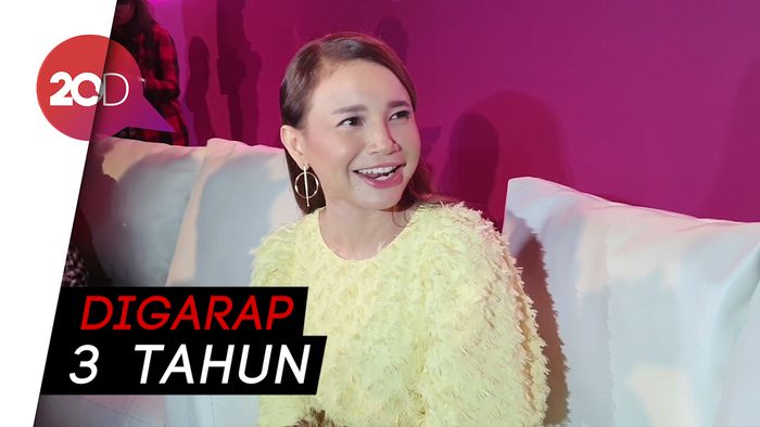 Pernah Gagal Move On, Rossa Curahkan Perasaannya di Single Masih
