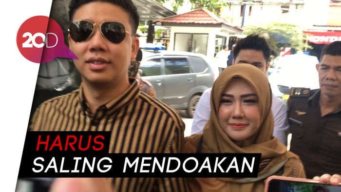 Rey Utami Ikhlas Beri Ucapan Ultah untuk Fairuz