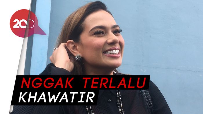 Corona Tak Membuat Catherine Wilson Cemas