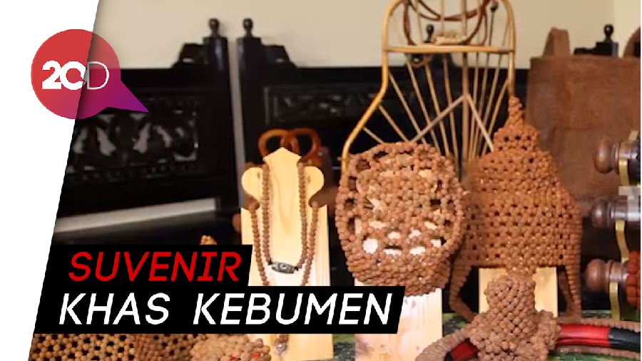 Biji Buah Jenitri Bisa Diolah untuk Aksesori Khas Kebumen