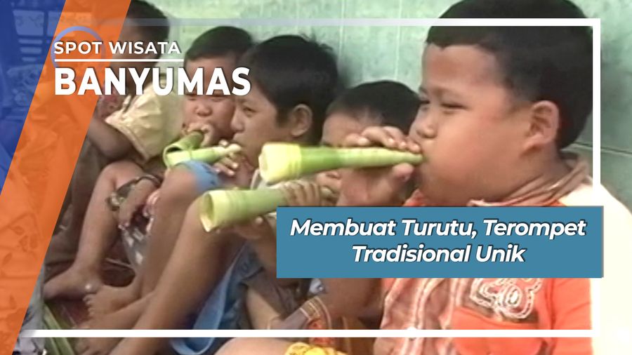 Anak-anak Membuat Turutu, Terompet Tradisional Khas Desa Kracak Ajibarang  Banyumas