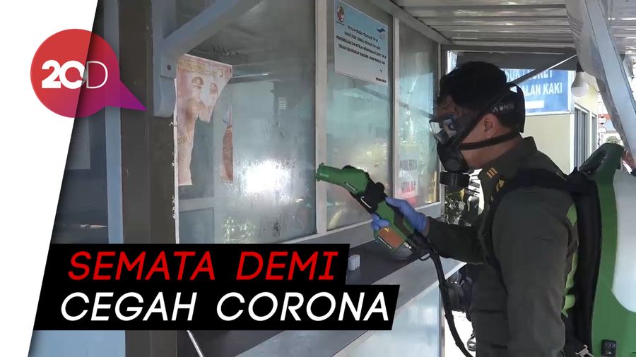 Cegah Corona, Pelabuhan ASDP Ketapang-Gilimanuk Disemprot Disinfektan