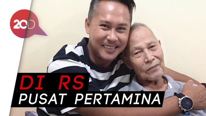  Ayah Ernest Cokelat Meninggal Dunia