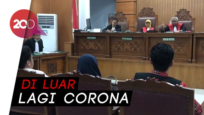 Sidang Tuntutan Ditunda, Trio Ikan Asin Pasrah