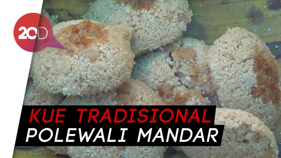 Uniknya Pembuatan Putu Kaddaro, Kue Khas Polewali Mandar