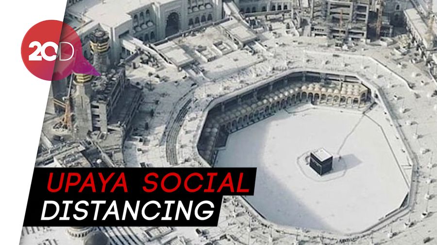 Penampakan Salat Berjemaah Berjarak di Masjidil Haram