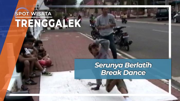 Seru Asyik Tari Kejang Alun Alun Trenggalek Jawa Timur