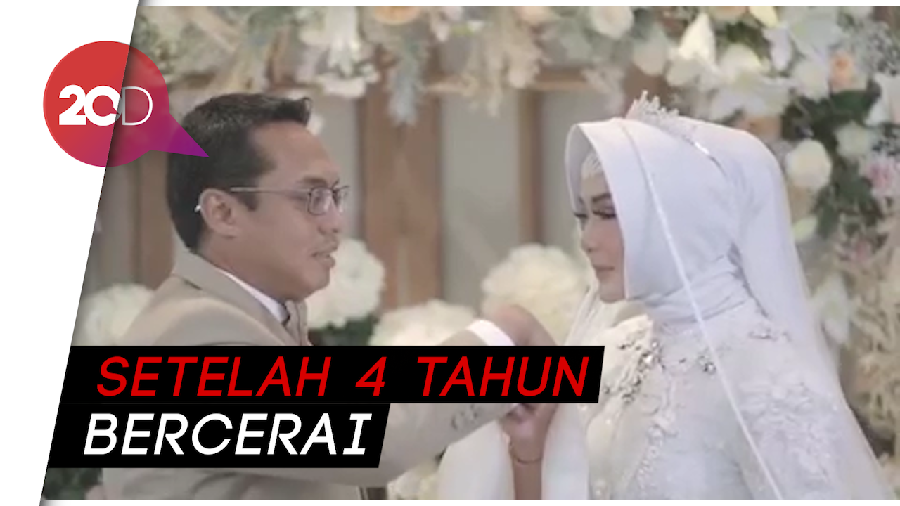 Momen Bahagia Eddies Adelia Rujuk dengan Mantan Suami