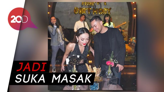 Puasa Pertama Berstatus Suami Istri, Zaskia Gotik: Alhamdulillah Luar Biasa