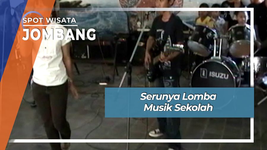Seru Aksi Panggung Lomba Musik Sekolah Jombang