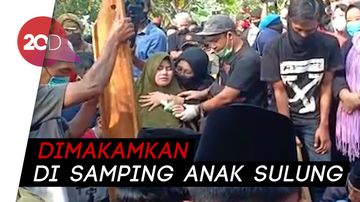 Jenazah Didi Kempot Dimakamkan, Istri Sedih hingga Pingsan