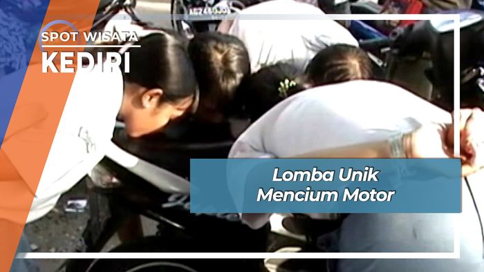Lomba Unik Mencium Motor, Kediri