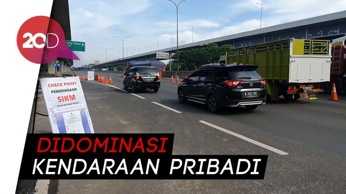 Tak Ada SIKM, 88 Kendaraan di Tol Japek Diarahkan Putar Balik