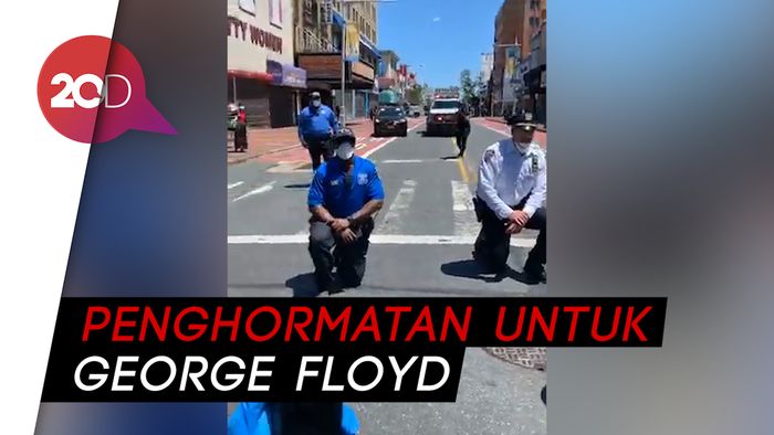 Dukung Demo Kematian George Floyd, Polisi di New York Berlutut