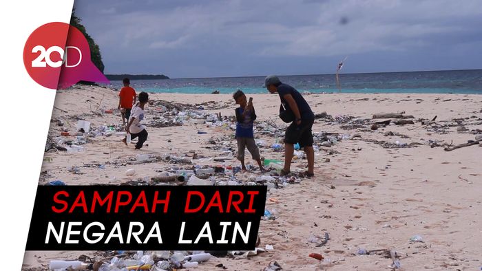 Sedang Tidak Indah, Pantai Pasir Putih Wakatobi Tertutup Sampah