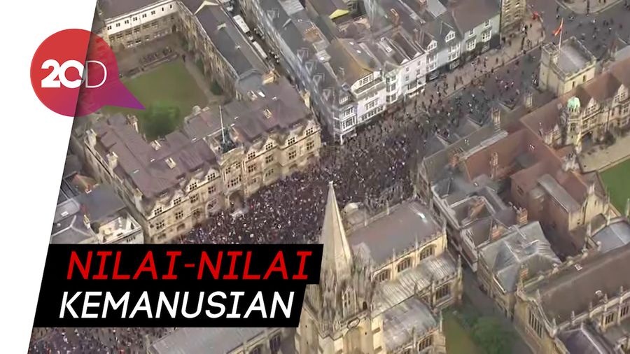 Patung Tokoh Perbudakan di Inggris Diturunkan