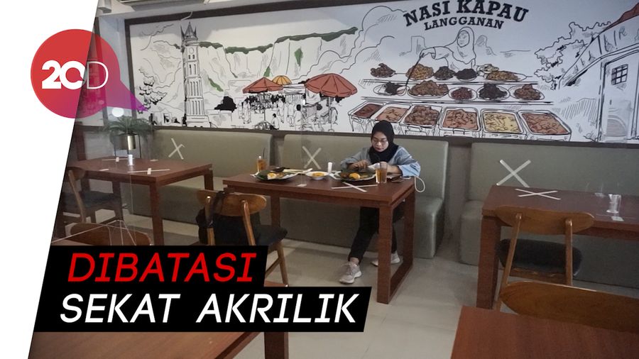 Sensasi Makan Langsung di Restoran Nasi Kapau Saat New Normal
