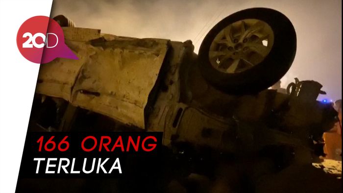Truk Tangki Kecelakaan-Meledak, 18 Orang Tewas