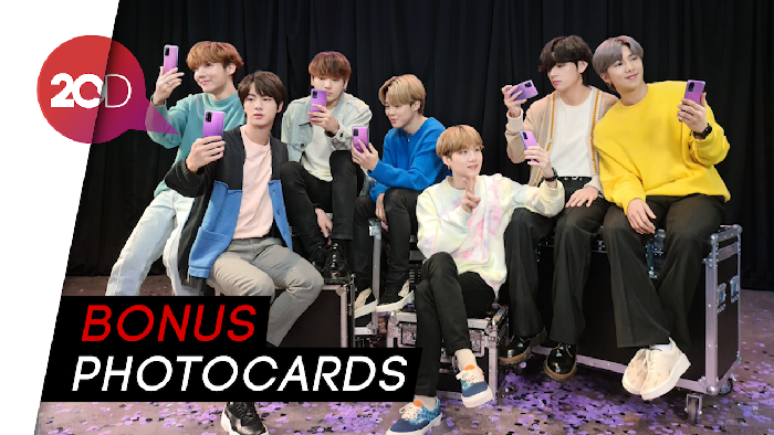Penampakan S20+ dan Galaxy Buds Edisi Khusus BTS