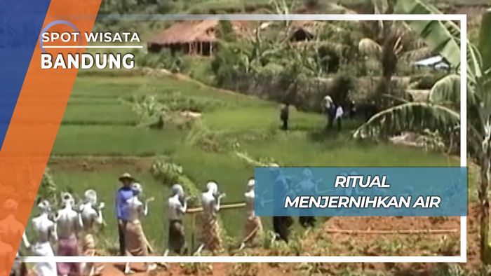 Ritual Menjernihkan Air, Bandung