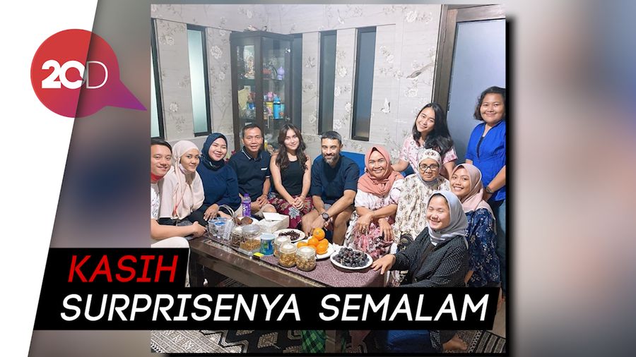 Cie! Ayu Ting Ting Dapat Kejutan Ultah dari Didi Riyadi