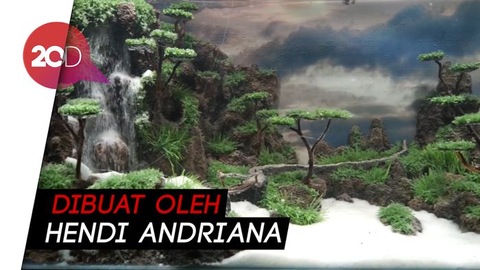 Miniatur Air Terjun, Buah Tangan dari Barang Bekas yang Luar Biasa