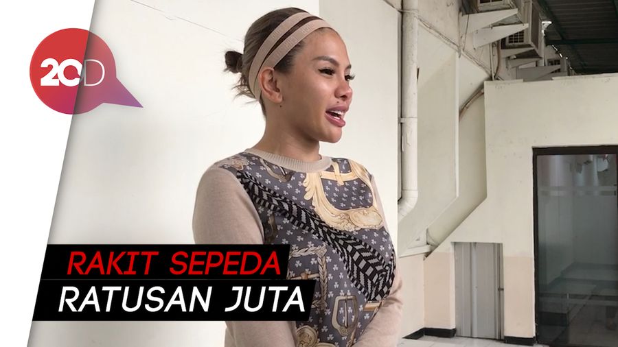 Ikut CFD, Nikita Mirzani: Bersepeda Nggak Usah Wajib Masker Lah