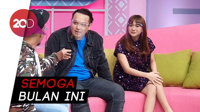 Program Bayi Tabung Gilang Dirga dan Istri Tertunda karena COVID-19