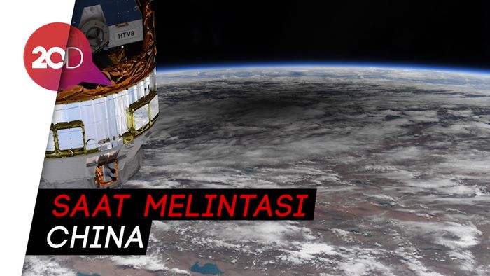 Astronaut NASA Tunjukkan Foto Gerhana Matahari Cincin dari Antariksa