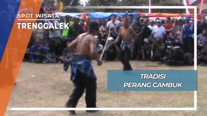 Tradisi Adu Cambuk Para Petani Desa Karangan Trenggalek