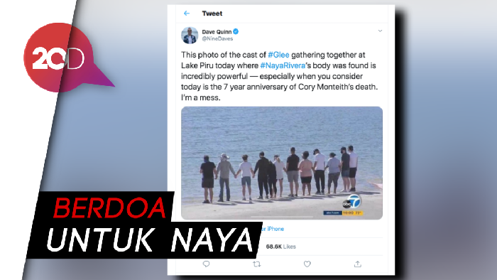 Potret Para Pemeran Glee Bergandeng Tangan untuk Naya Rivera