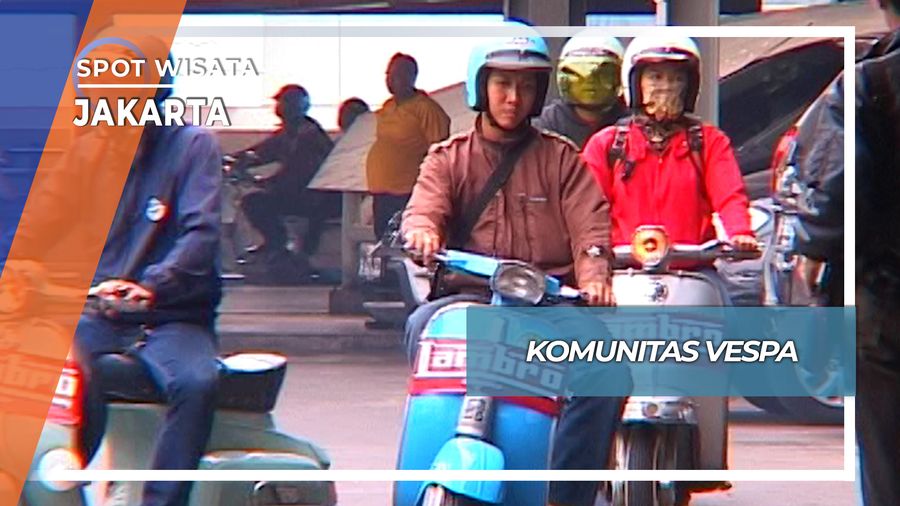 Komunitas Vespa MemecahKan Rekor Parkir Jakarta