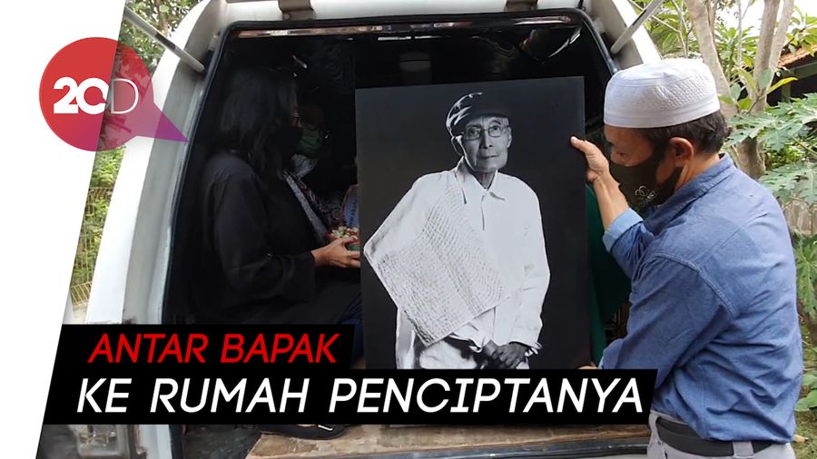 Jenazah Sapardi Djoko Damono Diberangkatkan ke Peristirahatan Terakhir