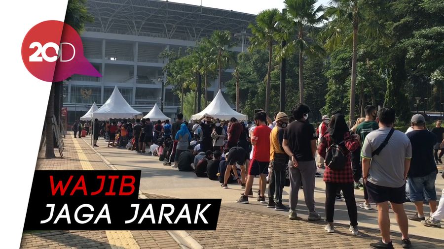 Pengunjung Dibatasi, Antrean di GBK Kembali Mengular