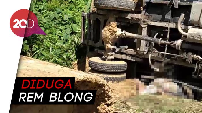 Pria di Pasangkayu Tewas Tertimpa Truk yang Terguling