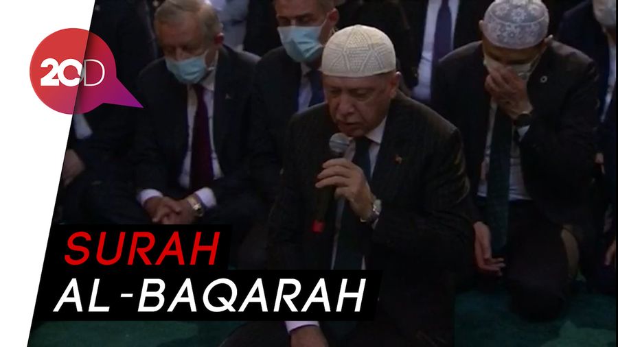 Erdogan Lantunkan Ayat Suci Al Quran di Hagia Sophia