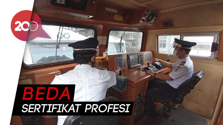 Ini Perbedaan Masinis KA Lokomotif dan KRL