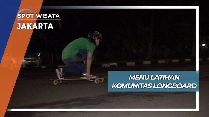 Seru Aksi Komunitas Longboard Senayan Jakarta