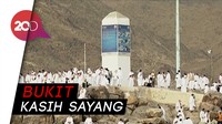 Jemaah Haji Berkumpul di Jabal Rahmah