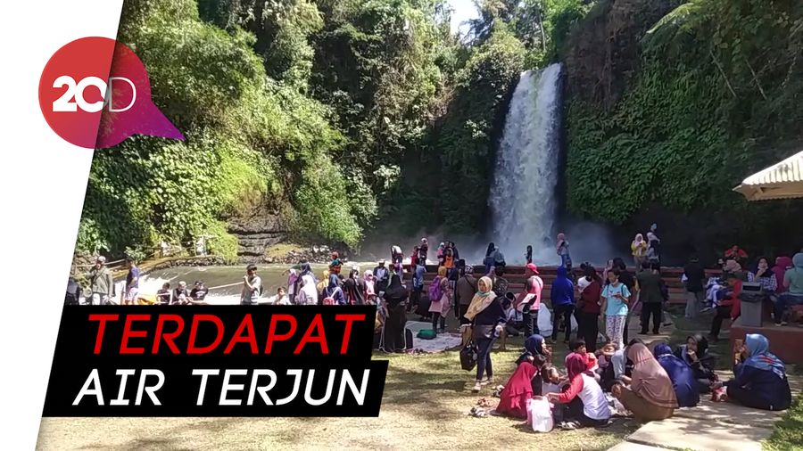 Seger! Habiskan Libur Idul Adha di Curug Bangkong Kuningan