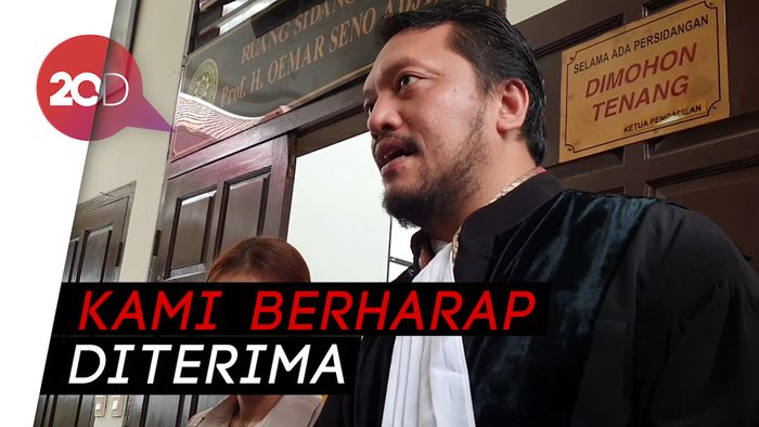 Jika Eksepsi Ditolak, Pengacara Ingin Vicky Dihadirkan di Persidangan