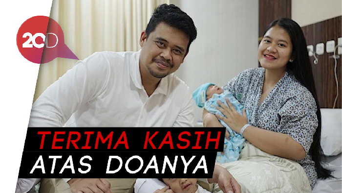 Potret Bahagia Kahiyang-Bobby Bersama Kedua Anaknya