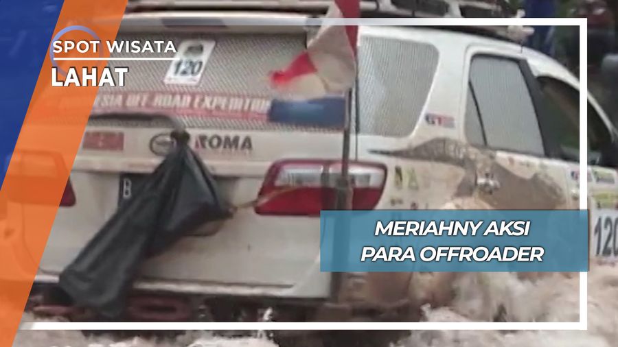 Membelah Sungai dengan Mobil Offroad, Lahat